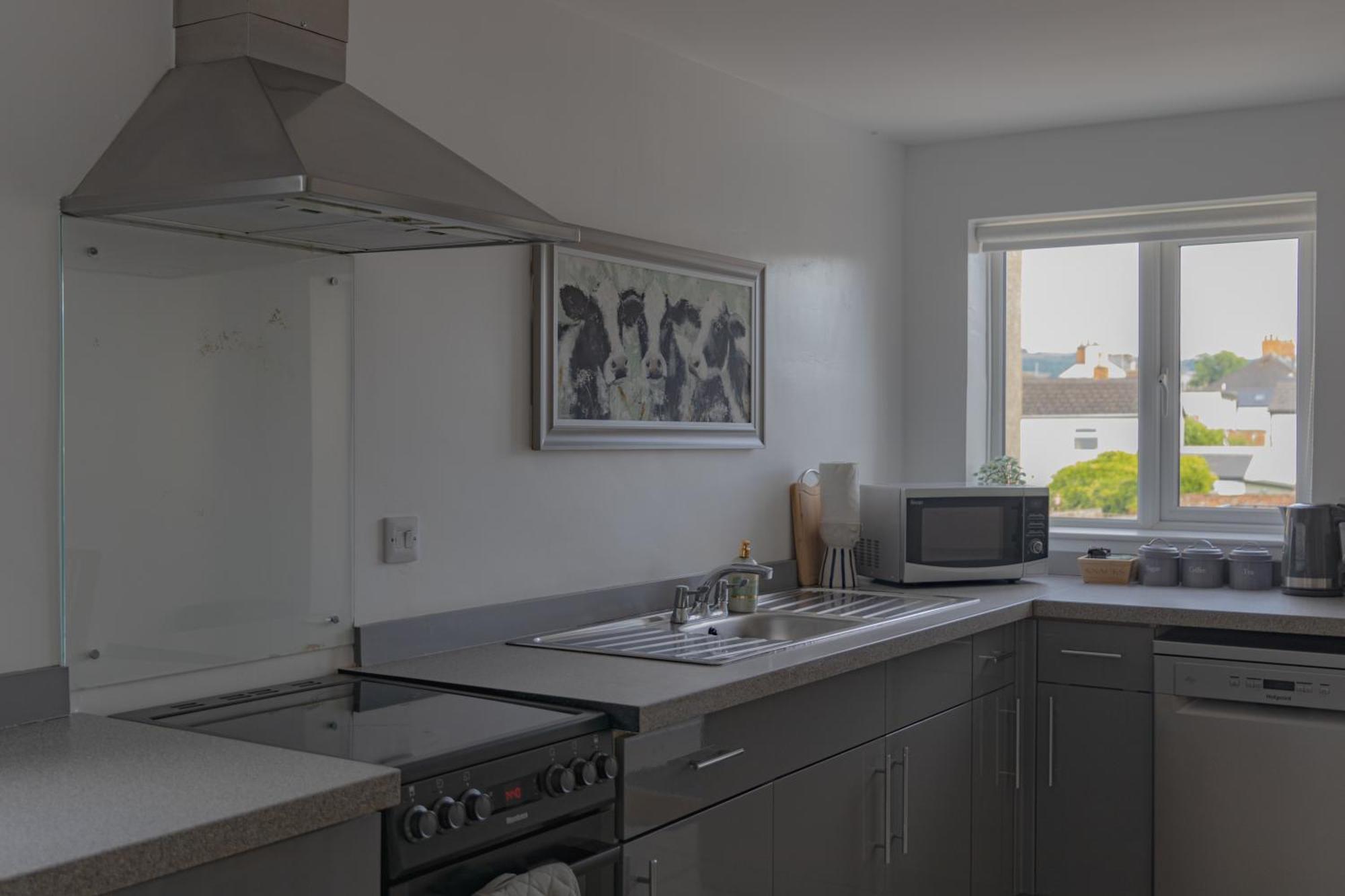 Fabulous, Vibrant, Town House, Central Bath Road كيلتنهام المظهر الخارجي الصورة