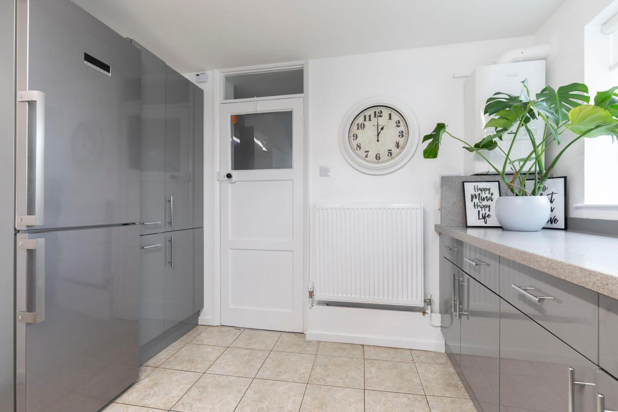 Fabulous, Vibrant, Town House, Central Bath Road كيلتنهام المظهر الخارجي الصورة