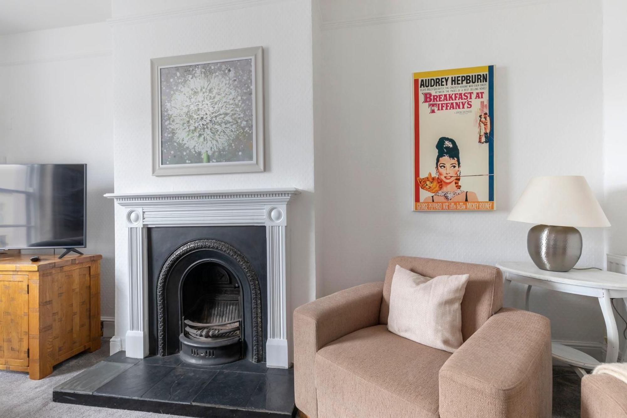Fabulous, Vibrant, Town House, Central Bath Road كيلتنهام المظهر الخارجي الصورة